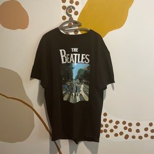 “The Beatles” Abbey Road Graphic band tee
